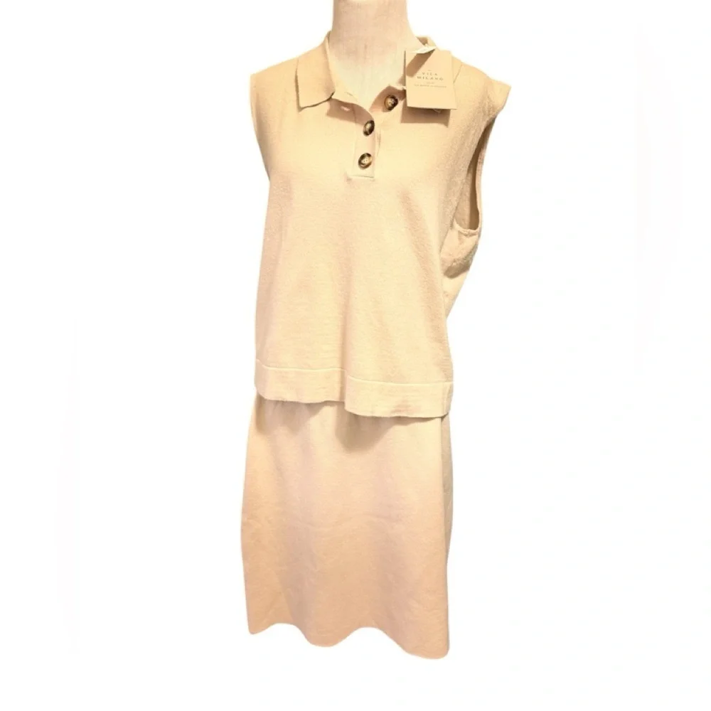 Two-piece Sleeveless Cream skirt attached with short with Button Detail tops